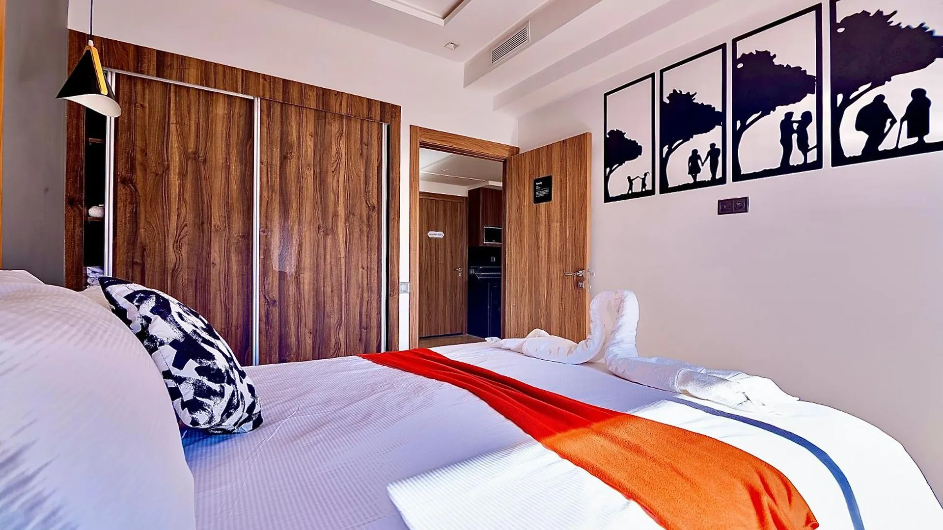 Pearl Suite: King Bed, Pool Joy Marakéš